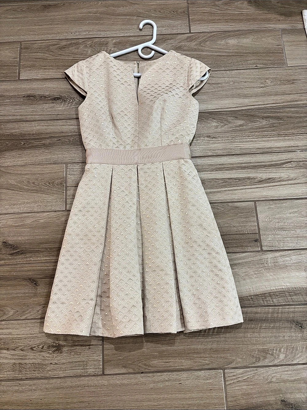 Ted Baker Glitzia Metallic Skater Dress Cream Size 1